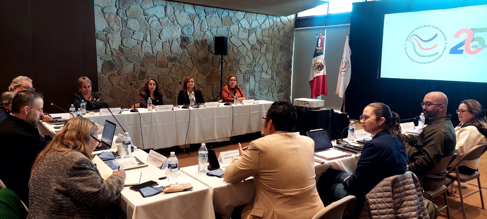 Mesa de discusión – Miembros y Delegados de la Sección mexicana de la CSFMEU