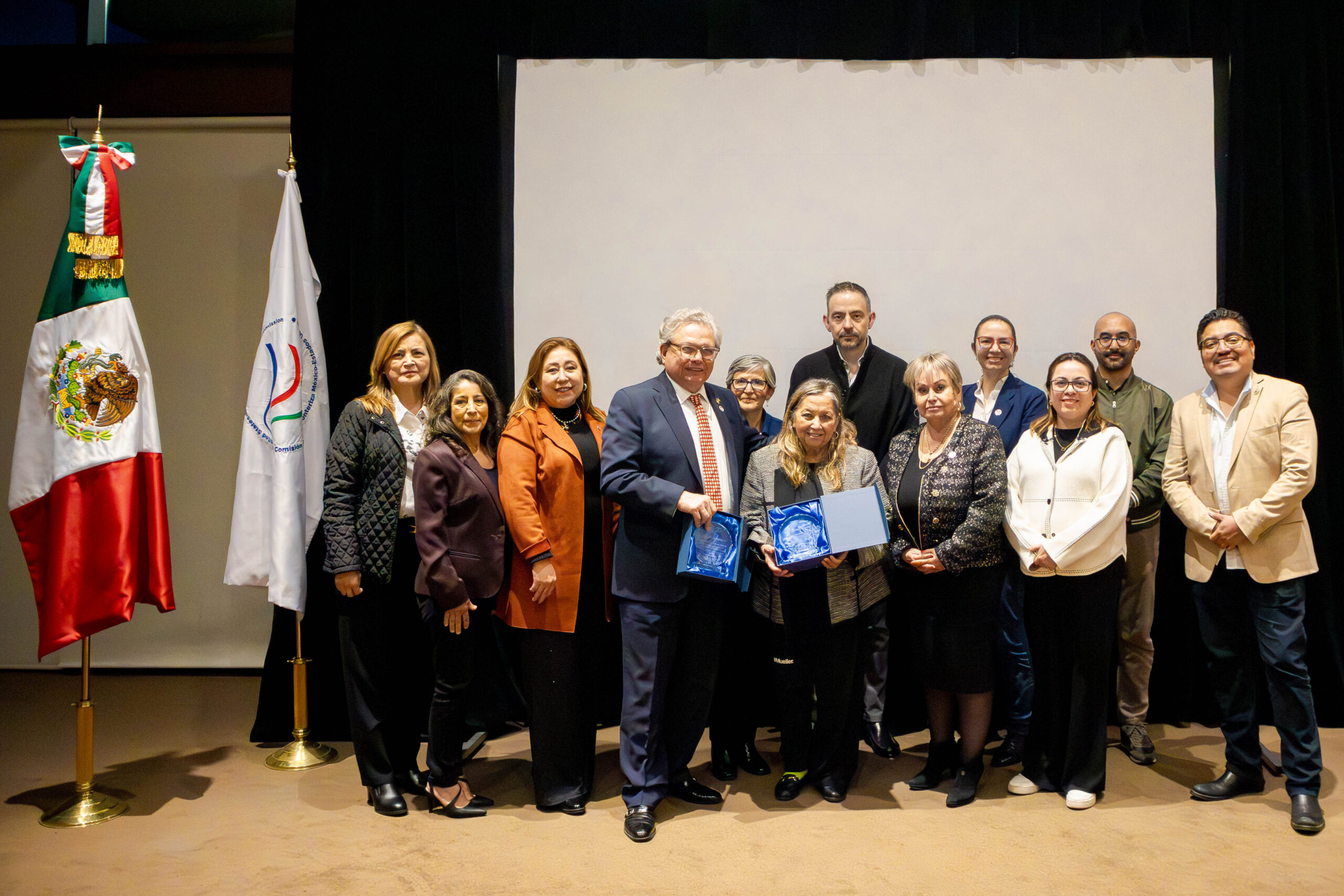 Entrega de reconocimientos Dr. Alfonso Valenzuela y Dra. Dora Elia Cortés – CSFMEU 2025
